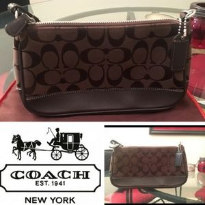 Class Coach Small Brown Shoulder Bag